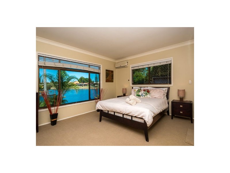 18 Maureen Court, Broadbeach Waters QLD 4218