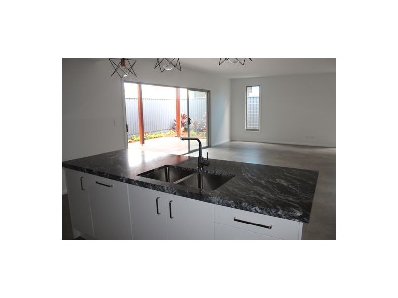 2A Ross St, Rochedale QLD 4123