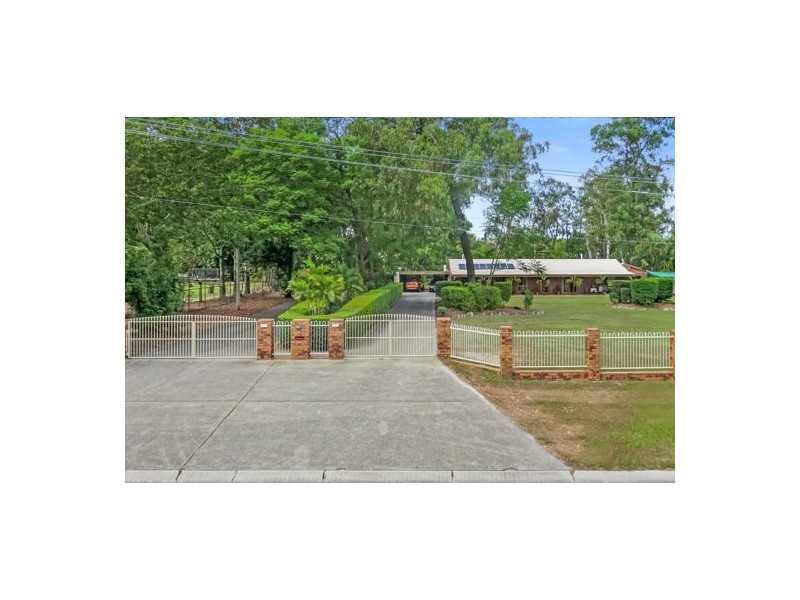 7-11 Crest Rd, Greenbank QLD 4124