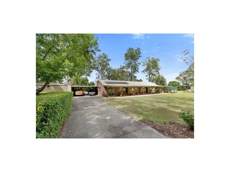 7-11 Crest Rd, Greenbank QLD 4124