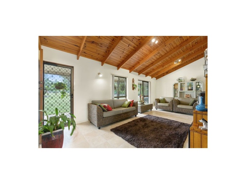 7-11 Crest Rd, Greenbank QLD 4124