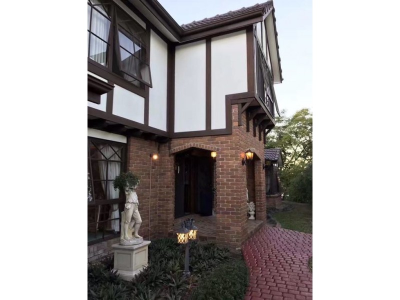 Mount Ommaney QLD 4074