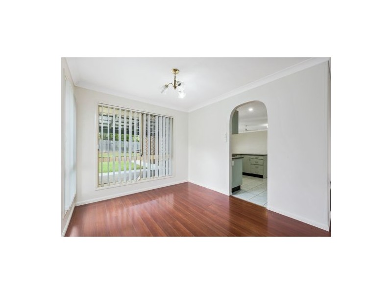 8 Cowper Pl, Coopers Plains QLD 4108