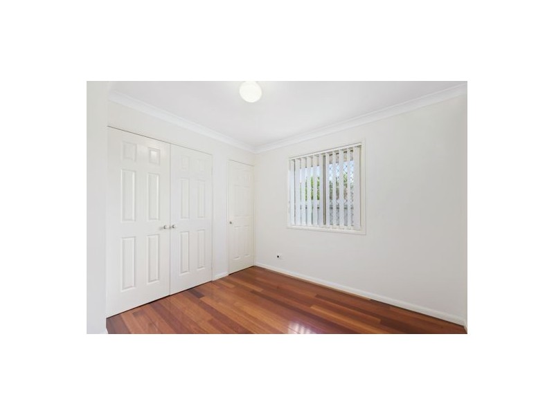 8 Cowper Pl, Coopers Plains QLD 4108