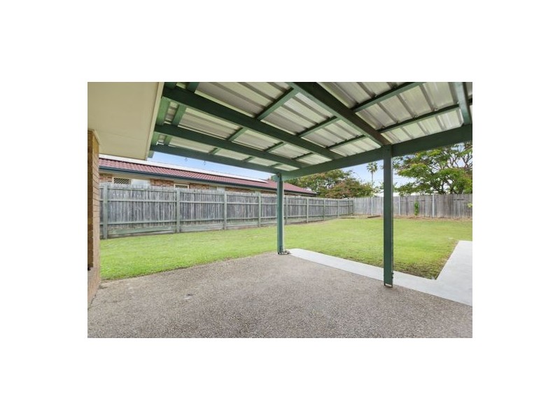 8 Cowper Pl, Coopers Plains QLD 4108