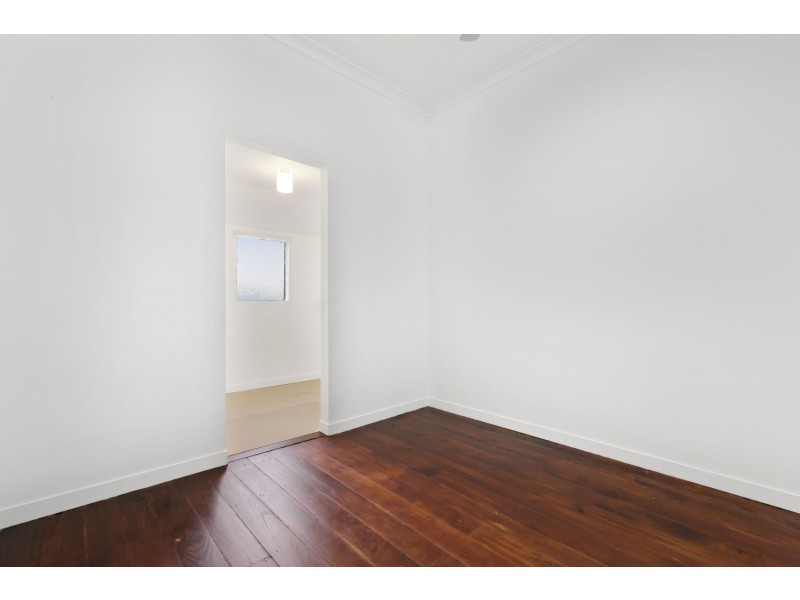 49A Woodford St, One Mile QLD 4305