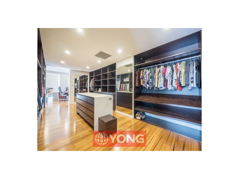 9 Parnassus Street, Robertson QLD 4109