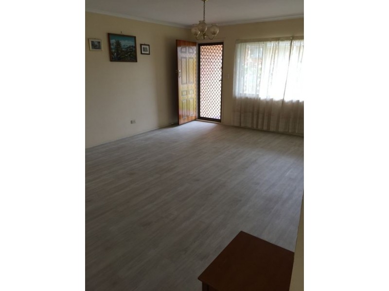 6 Saffron St, Robertson QLD 4109