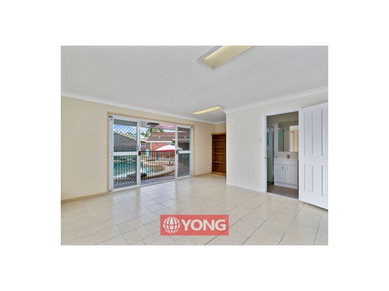 5 Brandy Court, Calamvale QLD 4116