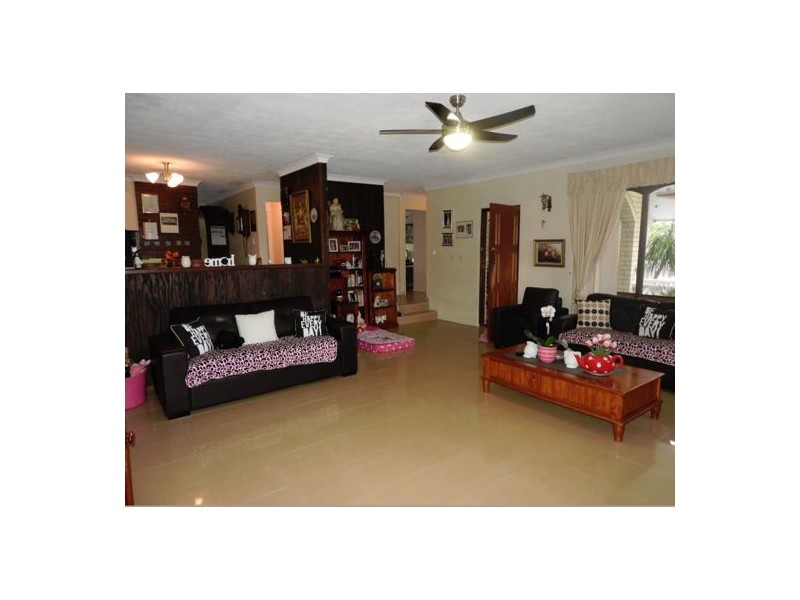 7 Newcombe Street, Sunnybank Hills QLD 4109