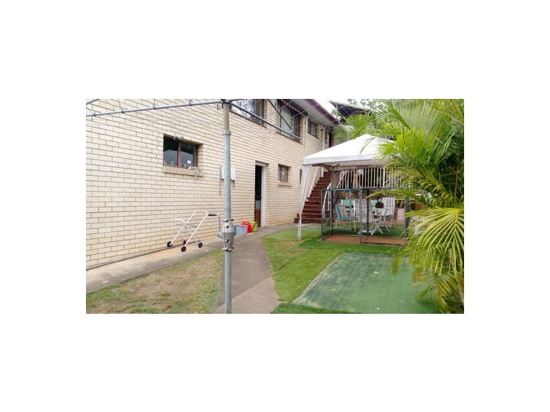 7 Newcombe Street, Sunnybank Hills QLD 4109