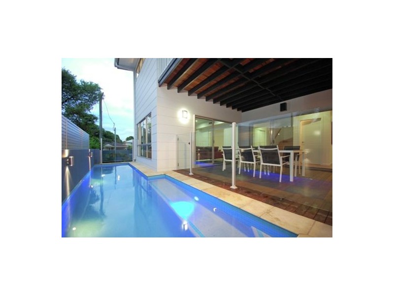 2A Rous Street, Hendra QLD 4011