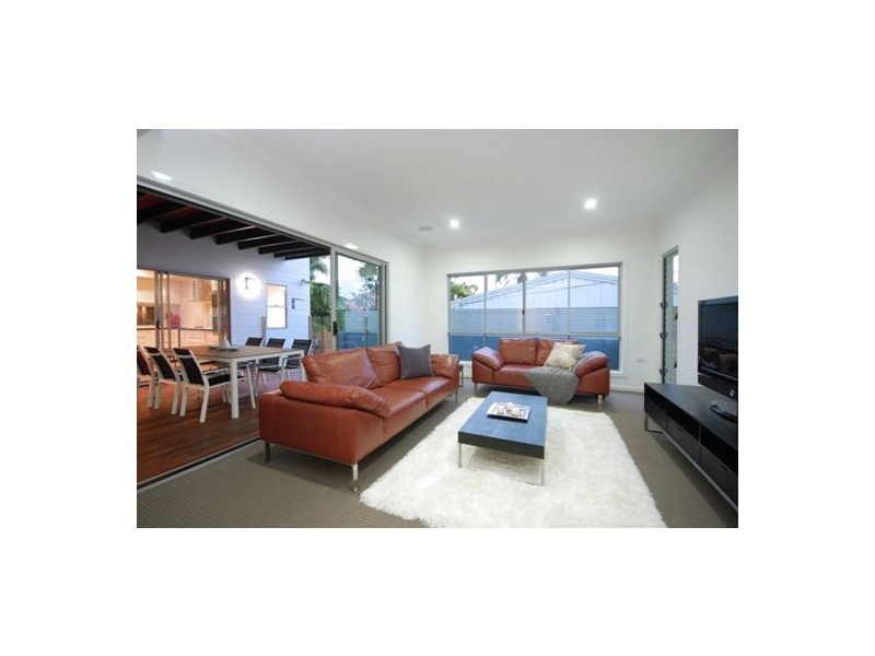 2A Rous Street, Hendra QLD 4011