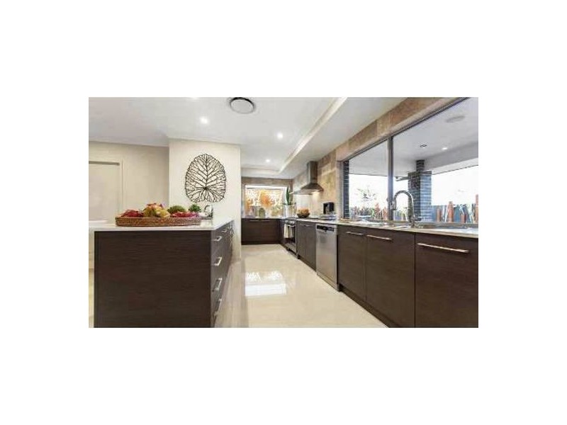 11 Swan Road, Pimpama QLD 4209