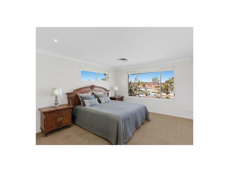 34 Gibraltar Drive, Surfers Paradise QLD 4217