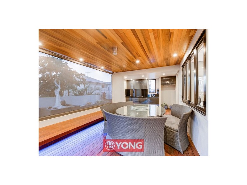 9 Parnassus St, Robertson QLD 4109