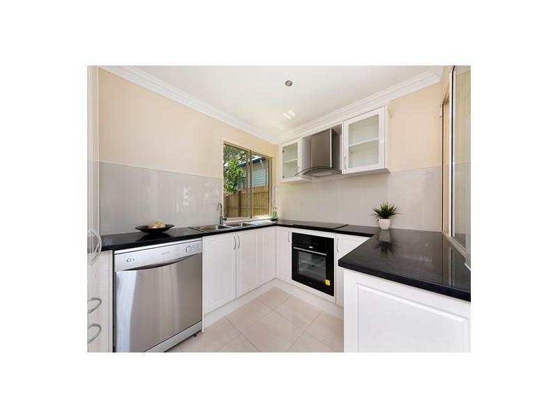 2/8 Shetland Street, Morningside QLD 4170