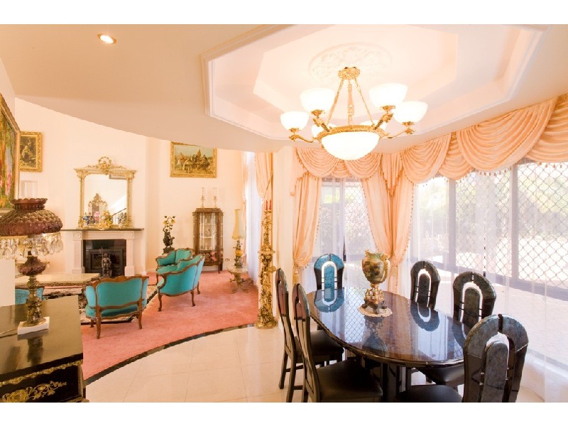 27 Eaton Pl, Sunnybank Hills QLD 4109