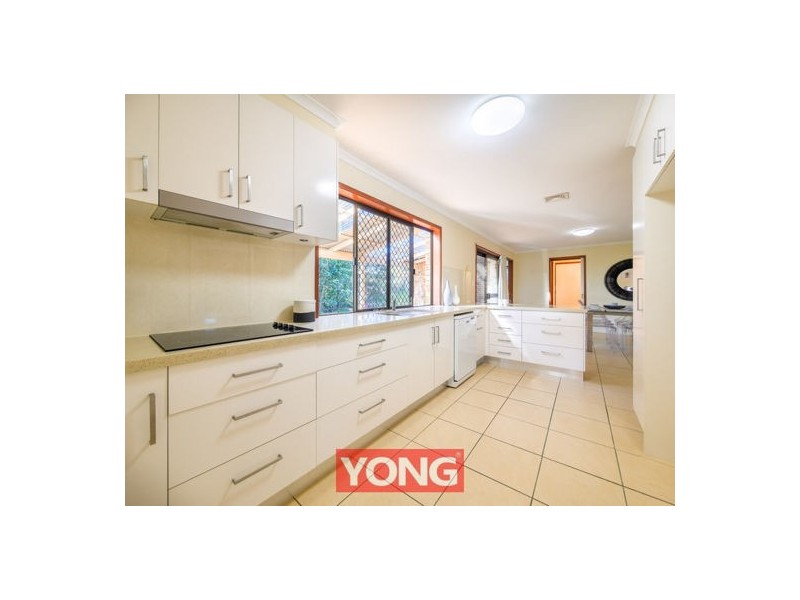 27 Orpheus Street, Robertson QLD 4109