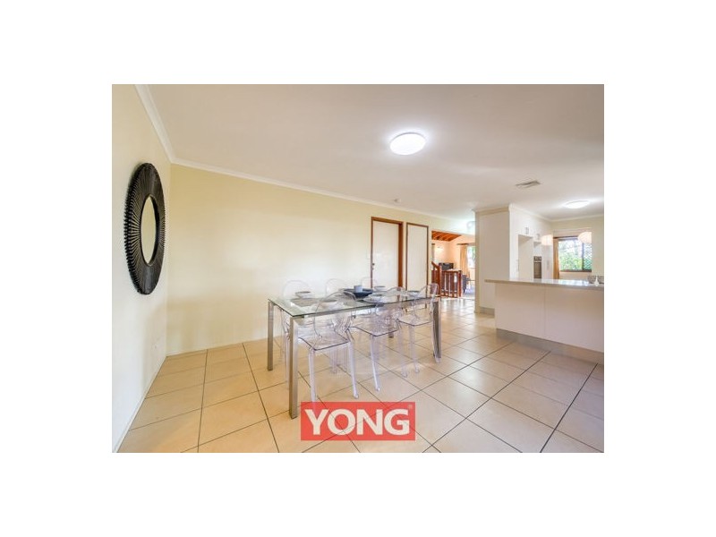 27 Orpheus Street, Robertson QLD 4109