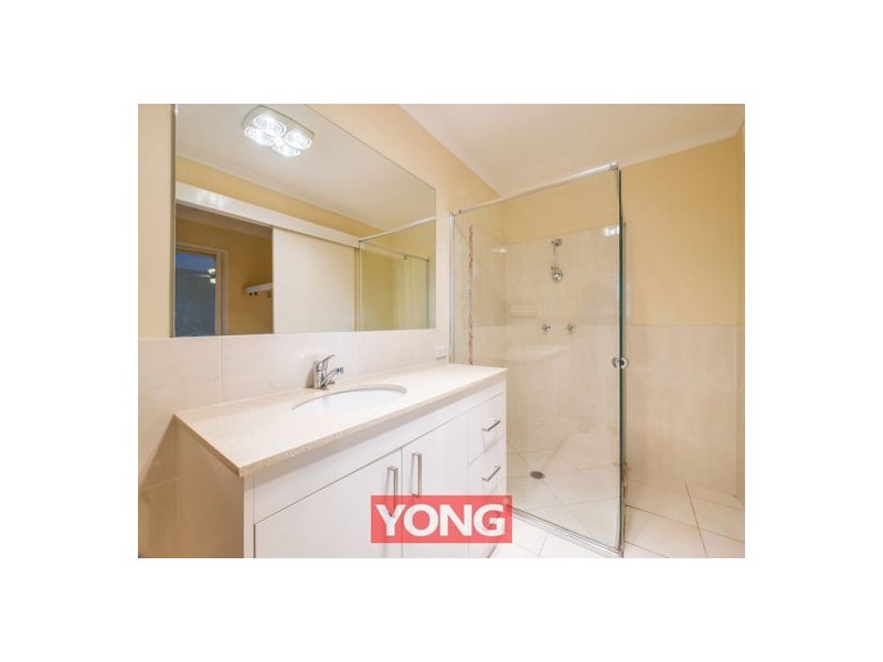 27 Orpheus Street, Robertson QLD 4109