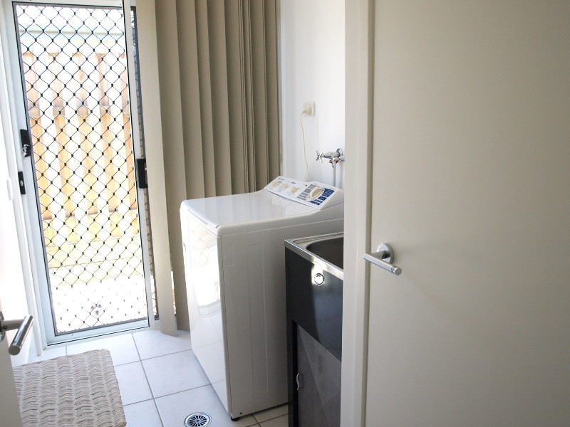 Parkinson QLD 4115