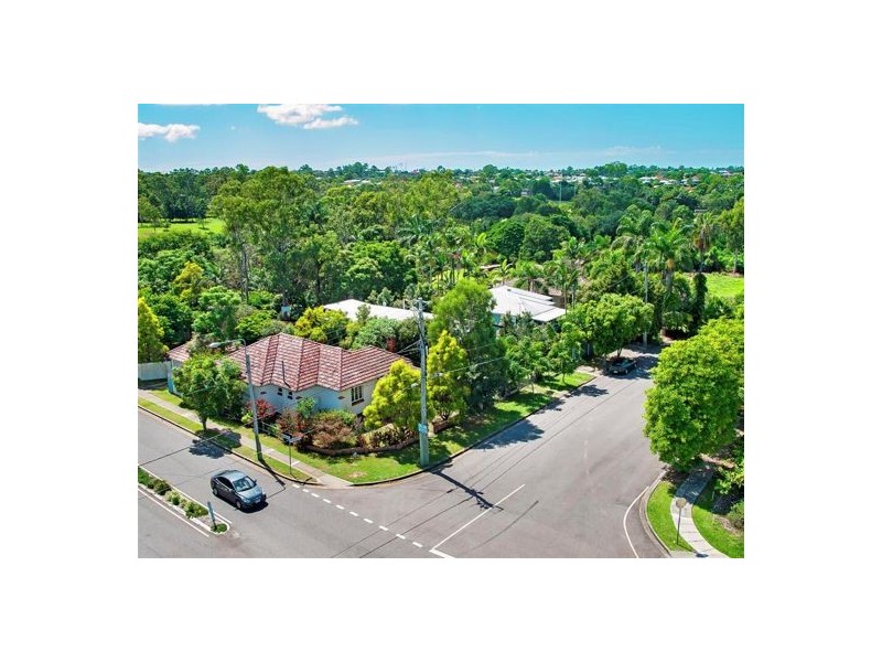 1+3+5+7 Northmore St & Osborne Rd, Mitchelton QLD 4053