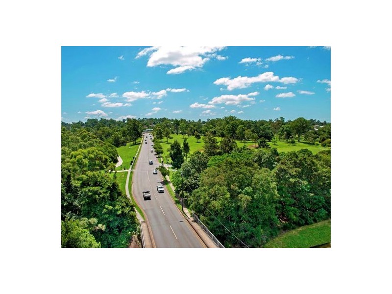 1+3+5+7 Northmore St & Osborne Rd, Mitchelton QLD 4053