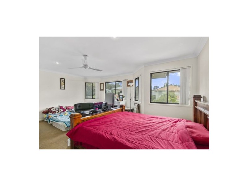 30 Earnshaw Street, Calamvale QLD 4116