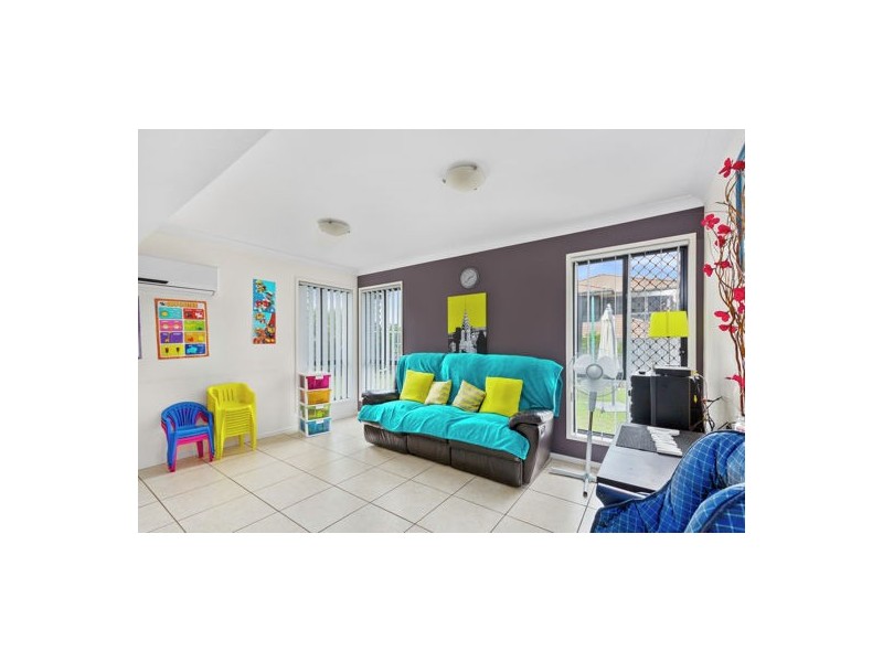 30 Earnshaw Street, Calamvale QLD 4116