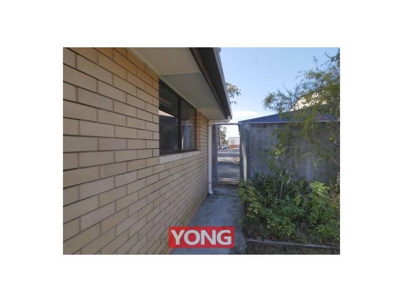 25 Woodsiana Street, Robertson QLD 4109