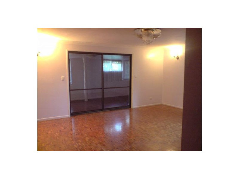 32 Cosmic St, Robertson QLD 4109