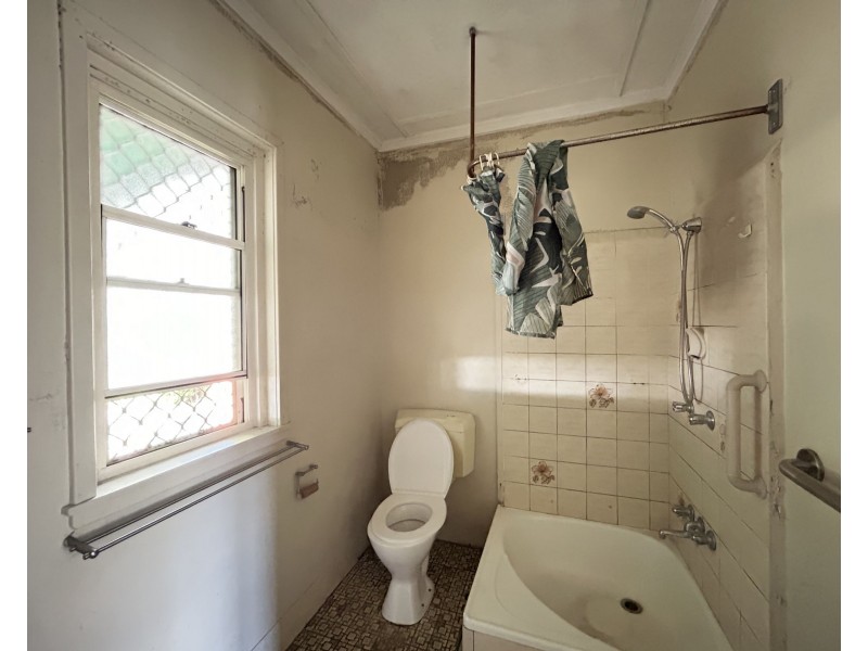 29 Macgroarty St, Coopers Plains QLD 4108