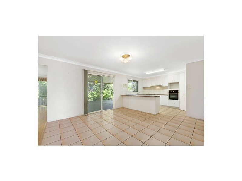 19 Strathaird Place, Parkinson QLD 4115