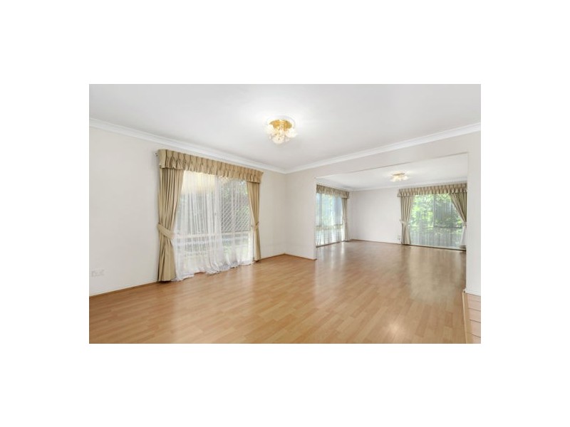 19 Strathaird Place, Parkinson QLD 4115