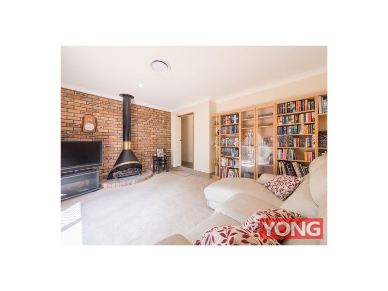 9 Monteith Street, Robertson QLD 4109