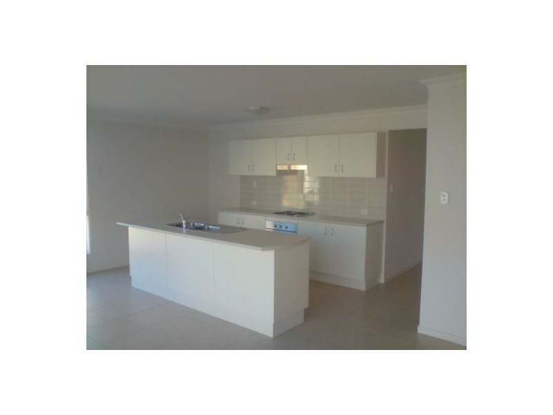 1 Arvin CL, Calamvale QLD 4116