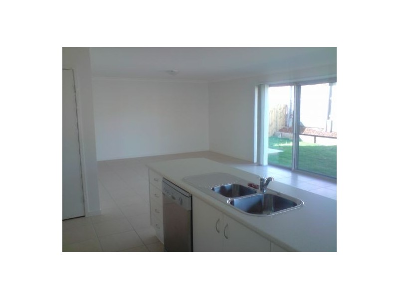 1 Arvin CL, Calamvale QLD 4116