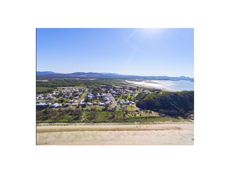 12 Schofield Parade, Keppel Sands QLD 4702
