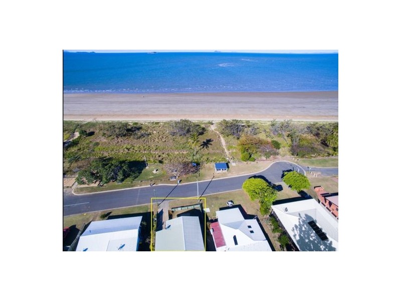 12 Schofield Parade, Keppel Sands QLD 4702