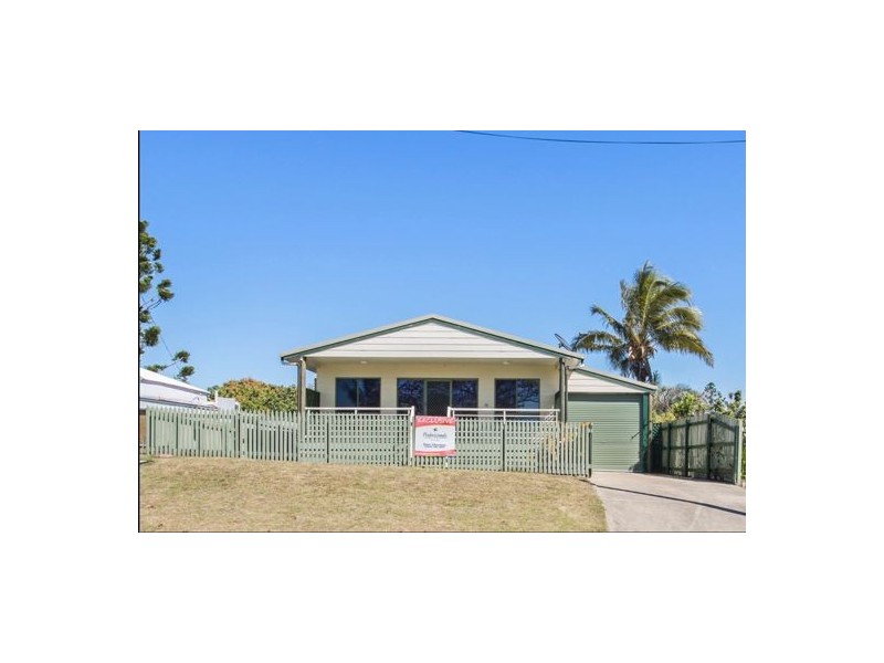 12 Schofield Parade, Keppel Sands QLD 4702