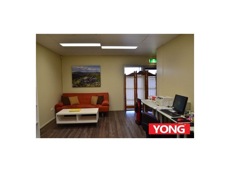 9&10/16 Mahogany Court, Willawong QLD 4110