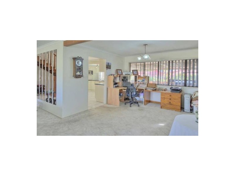 8 Lindstrom Court, Runcorn QLD 4113