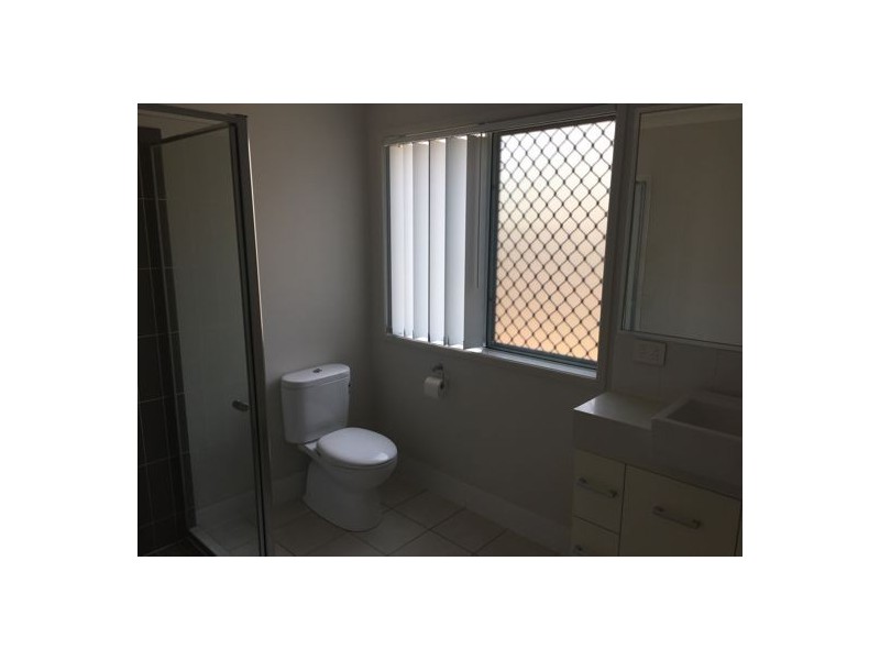 43 Myra Street, Kingston QLD 4114