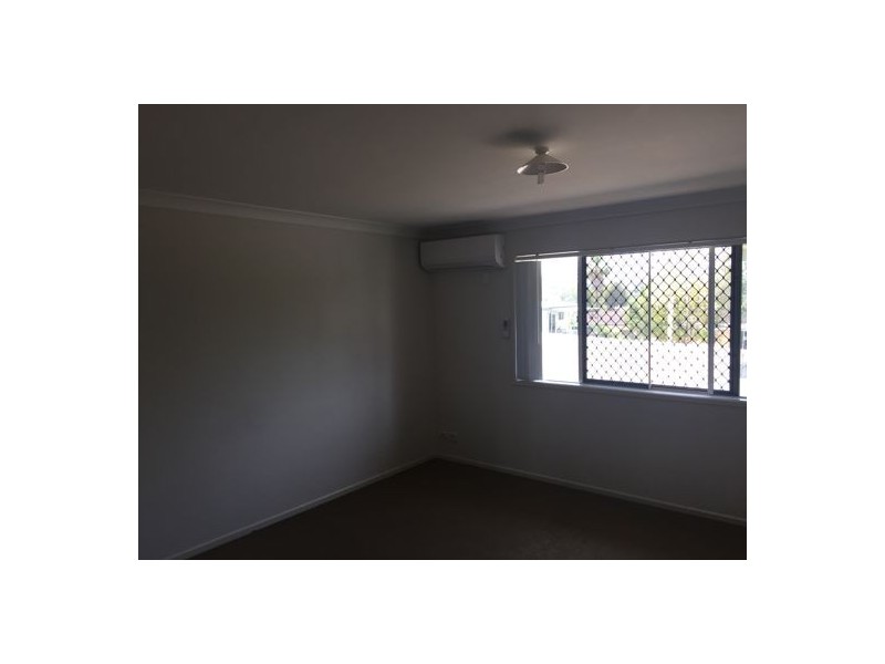 43 Myra Street, Kingston QLD 4114