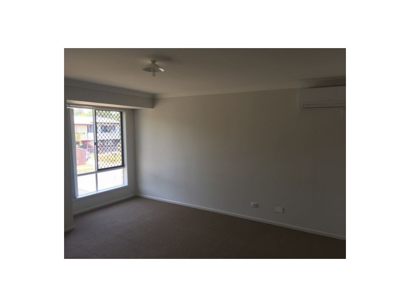 43 Myra Street, Kingston QLD 4114