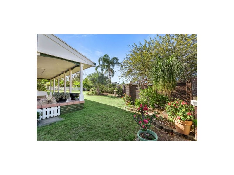 9 Akora Street, Macgregor QLD 4109