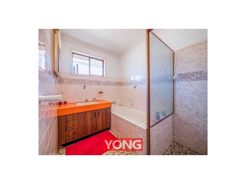 25 Woodsiana Street, Robertson QLD 4109