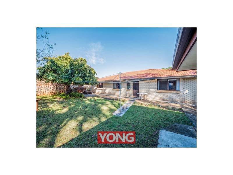 25 Woodsiana Street, Robertson QLD 4109