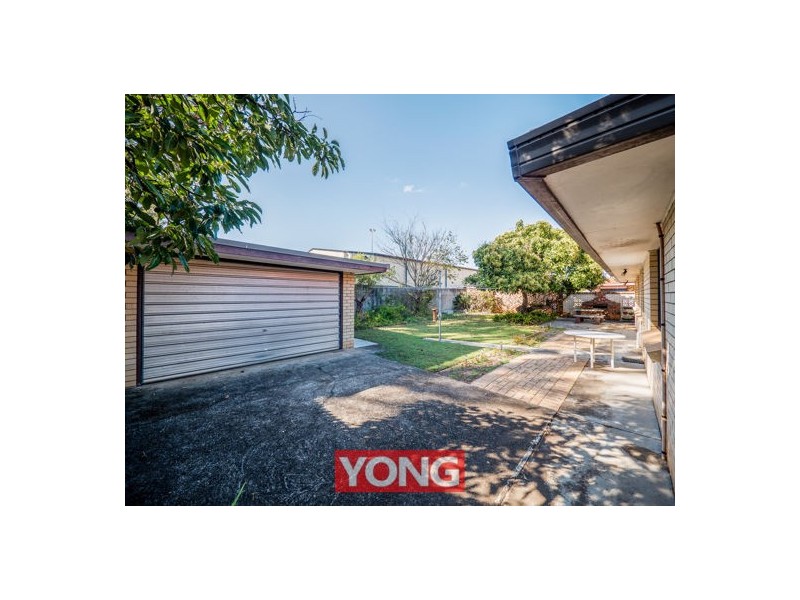 25 Woodsiana Street, Robertson QLD 4109